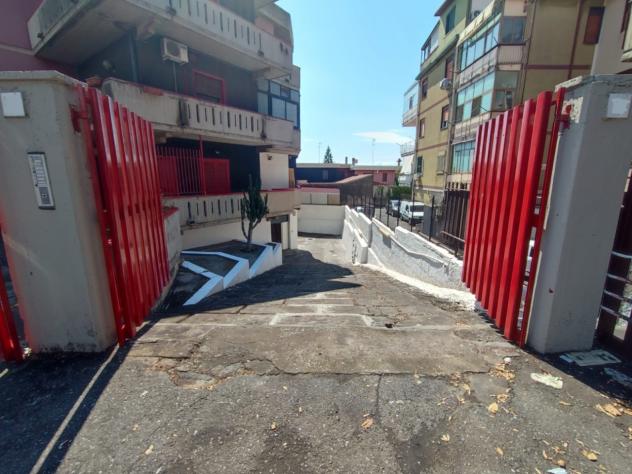 Magazzino in affitto a Gravina di Catania