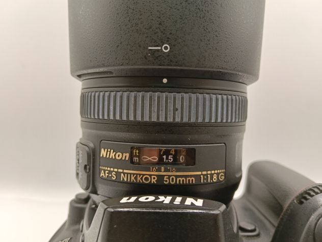 Nikon D90 con obiettivo 50 mm 1.8 - Foto 4