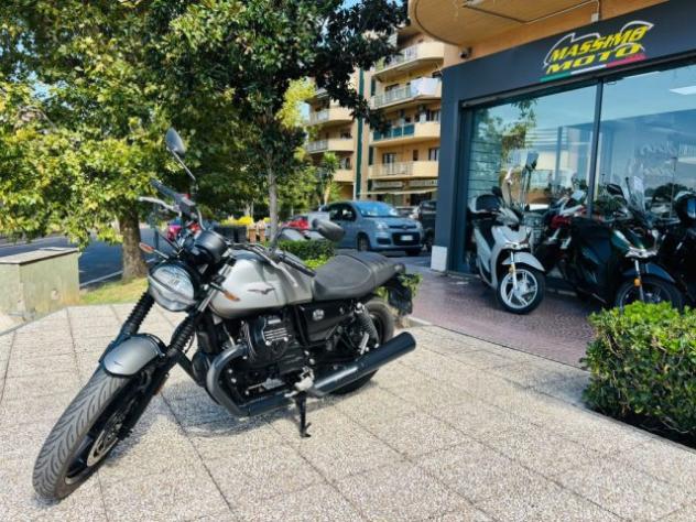 MOTO GUZZI V7 STONE TUTTO INCLUSO ANCHE PASSAGGIO! MINI RATE rif. 24159935 - Foto 8
