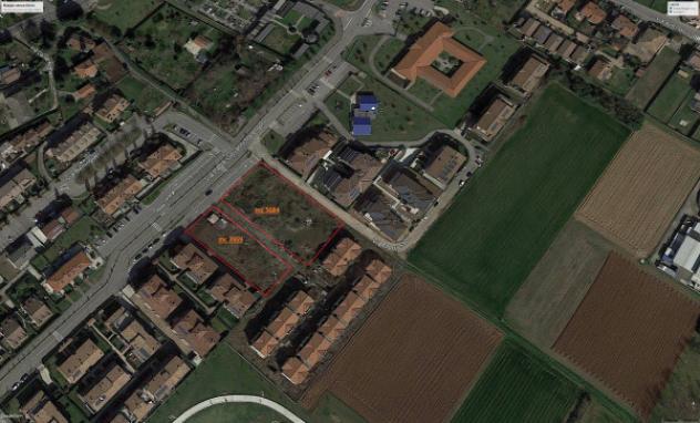 Terreno di 4000 m² in vendita a Trezzano Rosa