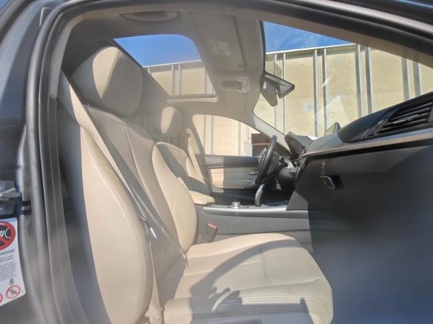 Bmw 320 320d xDrive Touring Luxury Automatica - Foto 5