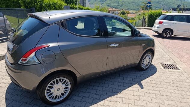 Lancia Ypsilon 1.2 69 CV 5 porte S&S Gold - Foto 6