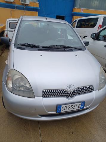 Toyota Yaris 1.3i 16V cat 5 porte Luna '03 - Foto 4