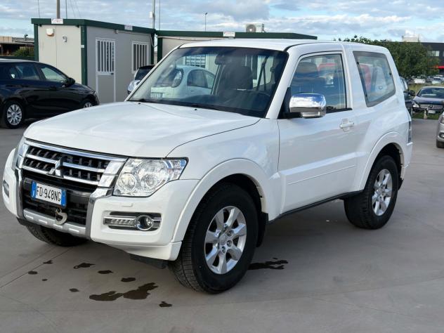 Mitsubishi Pajero 3.2 DI-D 16V aut. 3p. Intense DPF IVA ESPOSTA - Foto 4