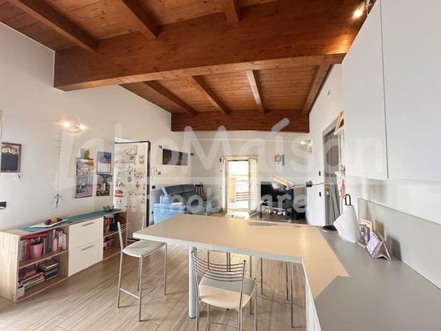 GAVIRATE recente mansarda con terrazzo - Foto 17