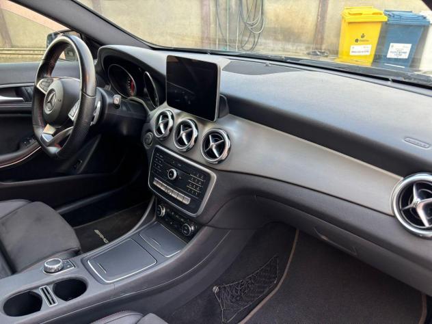 MERCEDES Classe GLA 200 d Automatic 4Matic Premium - Foto 10