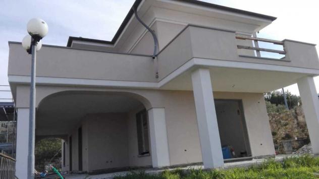 Villa in vendita a Fosdinovo