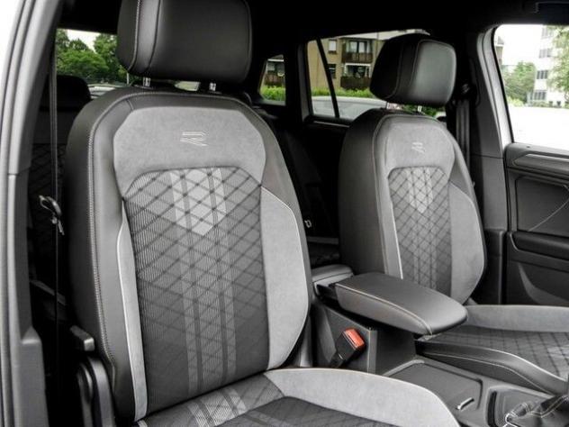 Volkswagen Tiguan 2.0 TDI R-LINE DSG NAVI BLACKSTYLE - Foto 6