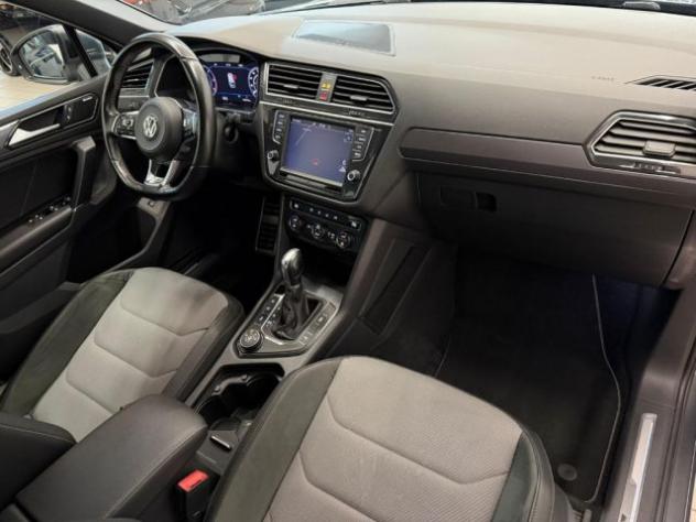 VOLKSWAGEN Tiguan 2.0 BiTDI SCR DSG 4MOTION Executive R-Line BMT rif. 24123275 - Foto 10