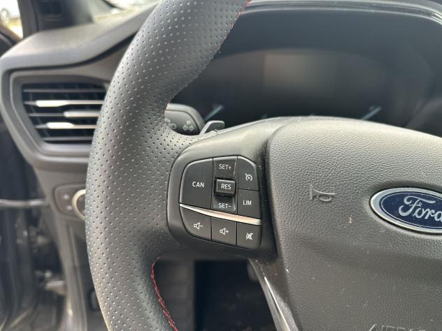 Ford Focus 1.0 EcoBoost Hybrid 125CV Powershift SW ST-Line Design - Foto 8