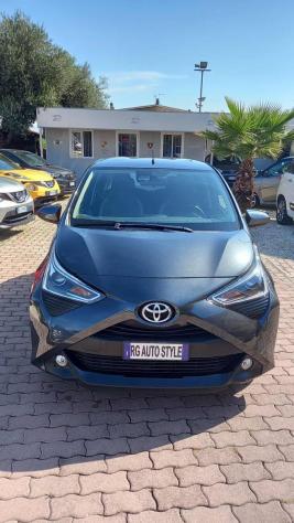 TOYOTA Aygo 1.0 VVT-i 72 CV 5 porte x-play rif. 23520613 - Foto 2