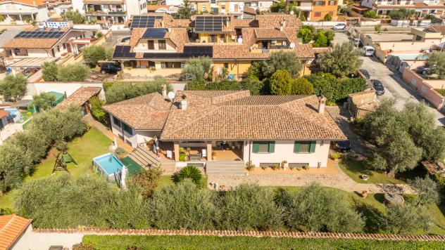 Villa in vendita a Ardea