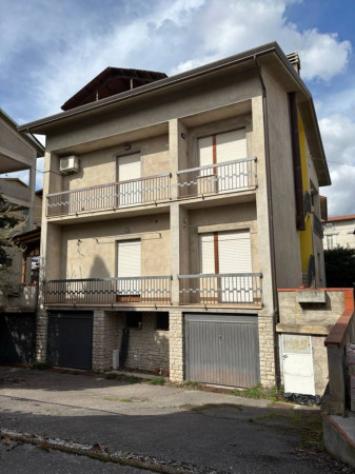 Immobile in asta di 150 m² con più di 5 locali e box auto in vendita a Perugia - Foto 3