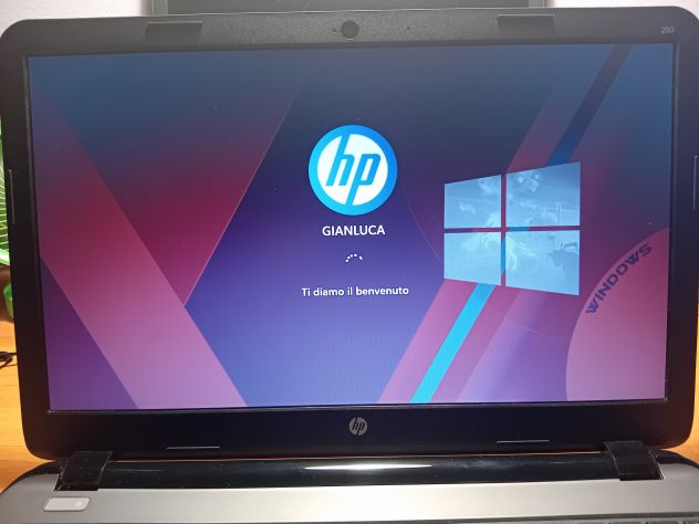 NOTEBOOK HP 250 G3 - 2.58 GHz -8 GB/DDR3L € 200 Euro Trattabili - Foto 3