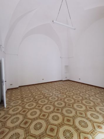 Locale in zona centrale - Foto 4