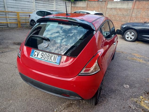 Lancia Ypsilon 1.0 firefly hybrid Gold s&s 70cv 5p.ti - Foto 3
