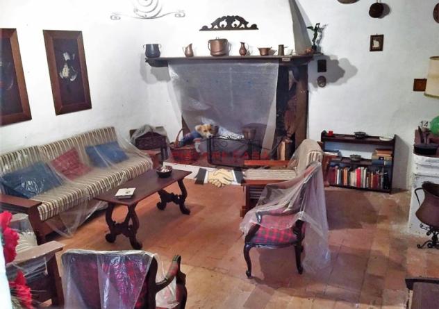 Orvieto - Vendesi casale con terreno a circa 15 chilometri da Orvieto. - Foto 9