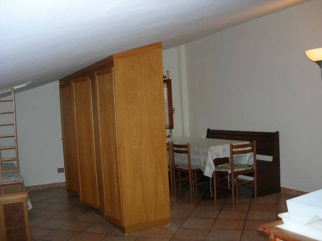 affitto appartamento mansardato - Foto 10
