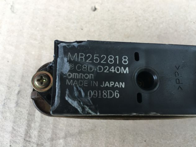 Pulsante Alzavetro DESTRO / DX Mitsubishi Pajero 2 serie 2.5 TD GLS V20 98 - Foto 3
