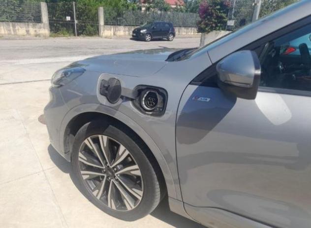 FORD - Kuga - 2.5 PHEV 225 CV CVT 2WD ST-Line X - Foto 8