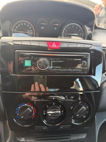 Lancia Ypsilon 1.2 benzina come nuova - Foto 9