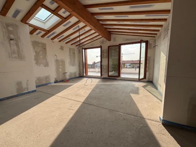 Biassono - Attico di pregio al 4° piano con terrazzo panoramico di 70 m² - Foto 19