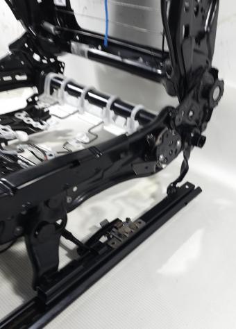 TELAIO SEDILE ANTERIORE SINISTRO AUDI A3 Sportback (8YA) 5WA881045N DTS Diesel 2000 (19) - Foto 8