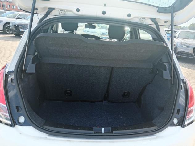 Lancia Ypsilon 1.0 FireFly 70cv Hybrid Gold - Foto 7