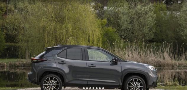 TOYOTA Yaris Cross Yaris Cross 1.5 Hybrid 130 CV 5p. E-CVT Yaris Cross - Foto 4