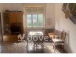 Casa indipendente di 253 m² con più di 5 locali e posto auto in vendita a V &hellip;
