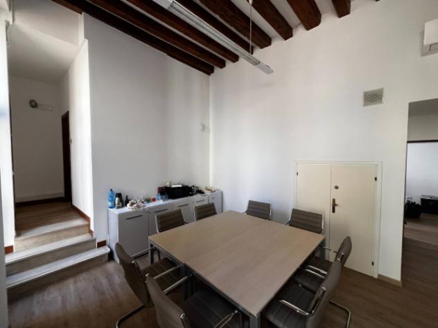 Immobile di 187 m² con più di 5 locali in affitto a Venezia - Foto 17