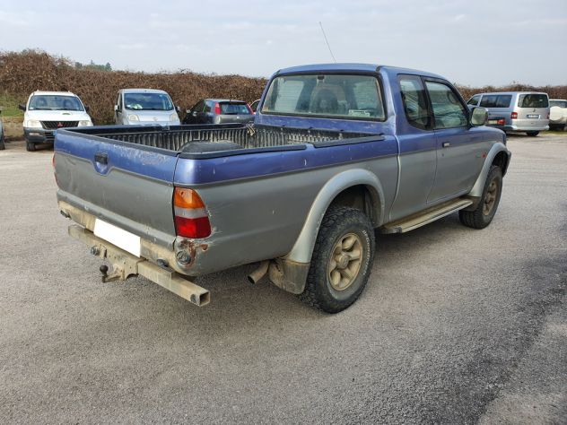 Mitsubishi L200 2.5 TDI 4WD 100CV Cabina Singola - Foto 6