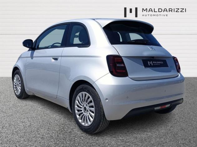 FIAT 500 LA NUOVA E 500e Berlina 500e - 320 Berlina + Pack Tech (Configurazione Non Ordinabil - Foto 4