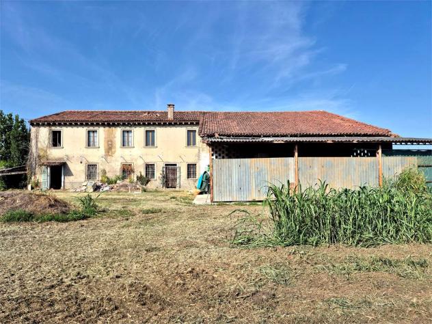 V005517 - NOGAROLE ROCCA – RUSTICO CON 3.100 MQ DI TERRENO PRIVATO - Foto 4