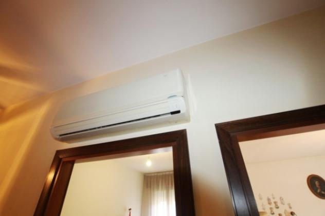 Villa di 217 m² con più di 5 locali e box auto doppio in vendita a Padova - Foto 14