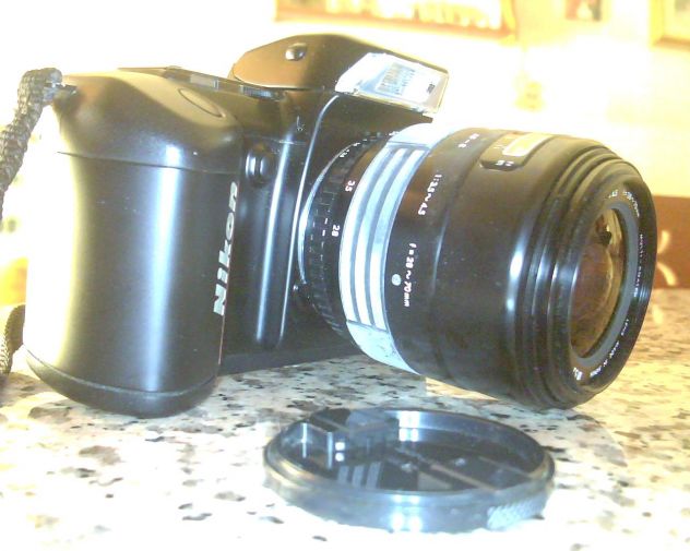 NIKON AF- F- 401 CON ZOOM SIGMA 28 x 70 - Foto 3