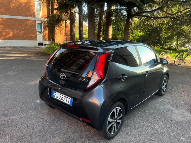 Toyota Aygo 1.0 VVT-i 69 CV 5 porte x-play TSS - Foto 8