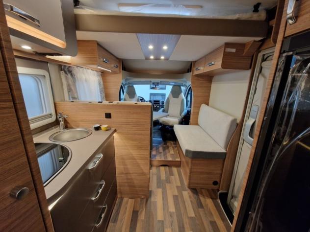 Semintegrale Weinsberg Carasuite 650 MF Nuovo - Foto 10