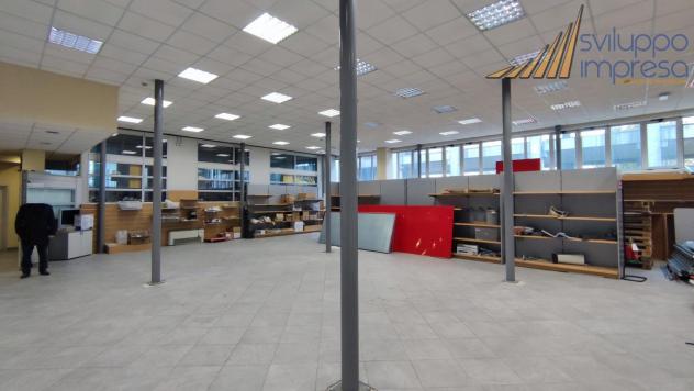 CAPANNONE CON UFFICI E SHOWROOM IN VENDITA A BRUGHERIO - Foto 7