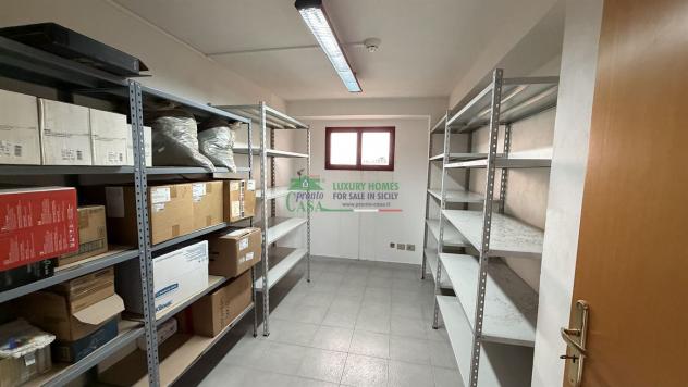 Rif. 9834 - Capannone commerciale zona "Ipercoop". - Foto 9