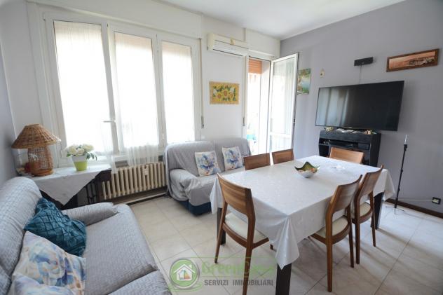 APPARTAMENTO di 4 vani e di 127 mq (CAVENAGO DI BRIANZA) rif. 4 L 183 VIA DANTE - Foto 4