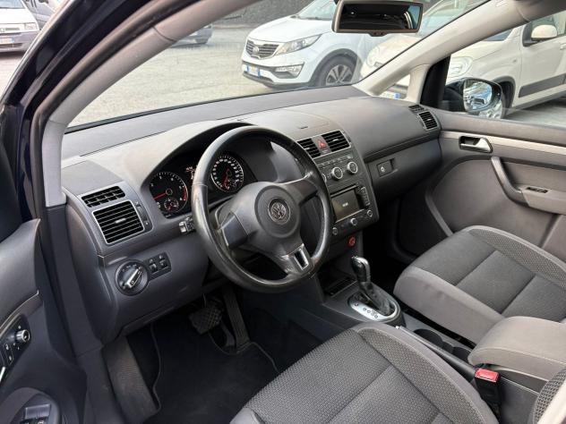 Volkswagen Touran 1.6 TDI DPF DSG Comfortline - Foto 8