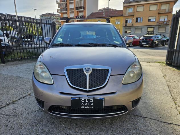 Lancia Ypsilon Ypsilon 1.4 8v Argento ecochic Gpl - Foto 2