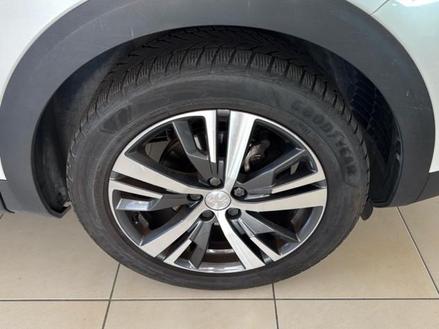 Peugeot 3008 BlueHDI 130 EAT8 S&S Allure - Foto 9
