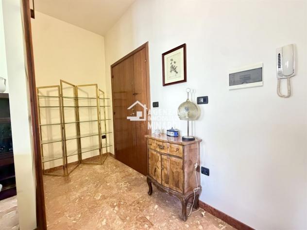 FAENZA – CENTRO STORICO | AMPIO APPARTAMENTO CON 3 CAMERE, ASCENSORE, BALCONE E GARAGE - Foto 3