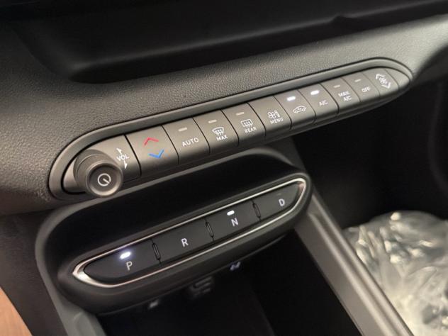 Jeep Avenger E-Hybrid Longitude 1.2 110cv Dct Mhev - Foto 10