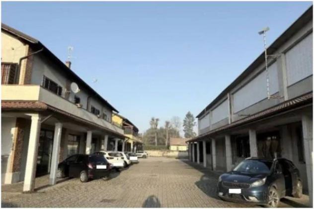 Immobile in asta di 278 m², box auto in vendita a Castello d'Agogna - Foto 2