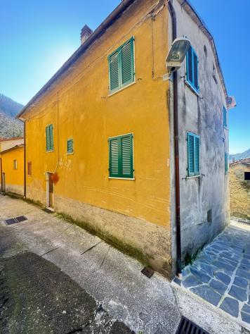 Porzione di casa in vendita a Seravezza - Foto 2