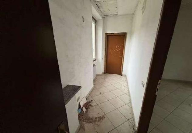 180/2023 U VA - Porzione di casa in asta a Varese - Foto 10