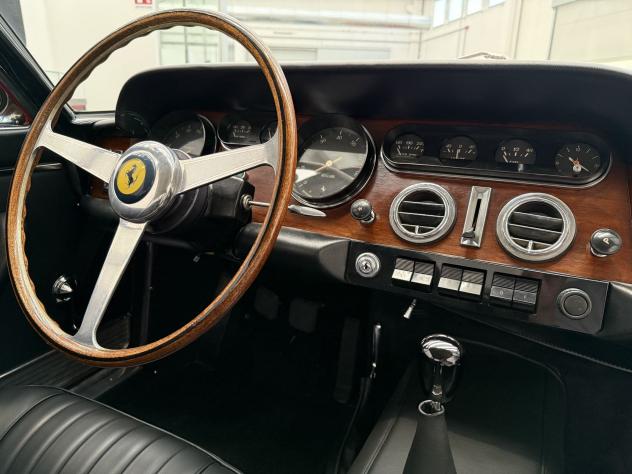 Ferrari 330 GT 2+2 restauro da concorso - Foto 9